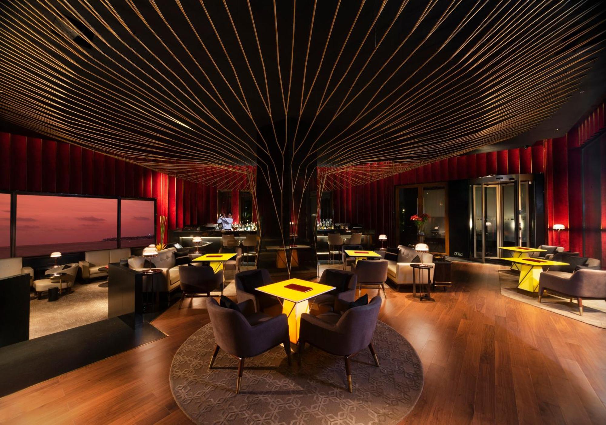 The Oberoi Mumbai Hotel Exterior foto The interior of the lounge